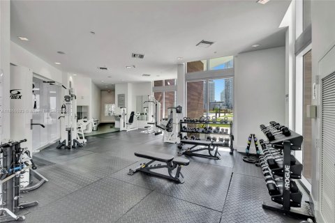 Купить кондоминиум в Майами, Флорида 2 спальни, 99.87м2, № 1875127 - фото 16