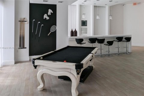 Купить кондоминиум в Майами, Флорида 2 спальни, 99.87м2, № 1875127 - фото 19