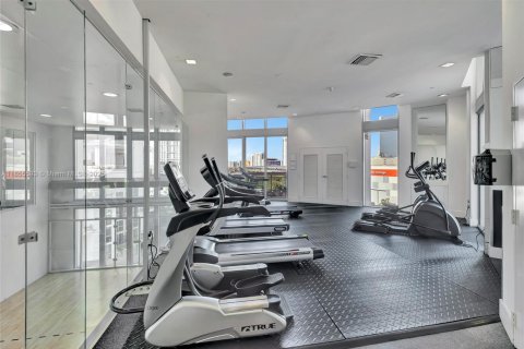 Купить кондоминиум в Майами, Флорида 2 спальни, 99.87м2, № 1875127 - фото 17