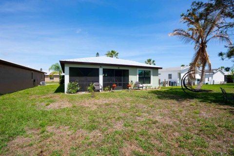 Casa en venta en Port St. Lucie, Florida, 2 dormitorios, 134.8 m2 № 2078288 - foto 8
