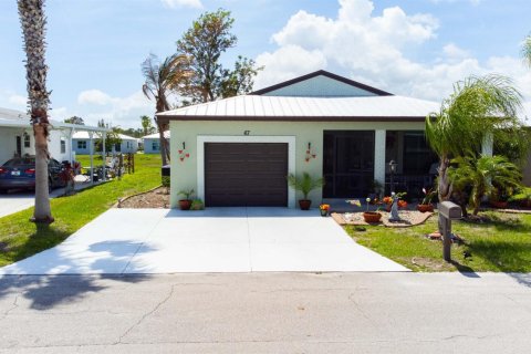 Casa en Port St. Lucie, Florida 2 dormitorios, 134.8 m2 № 2078288