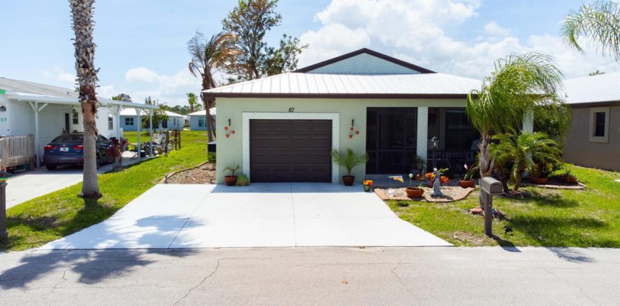 Casa en Port St. Lucie, Florida 2 dormitorios, 134.8 m2 № 2078288