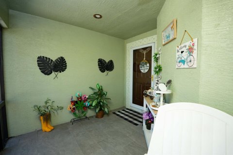 Casa en venta en Port St. Lucie, Florida, 2 dormitorios, 134.8 m2 № 2078288 - foto 4