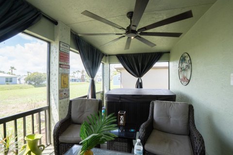 Casa en venta en Port St. Lucie, Florida, 2 dormitorios, 134.8 m2 № 2078288 - foto 11