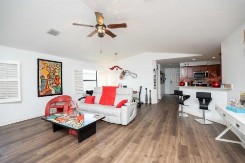 Casa en venta en Port St. Lucie, Florida, 2 dormitorios, 134.8 m2 № 2078288 - foto 15