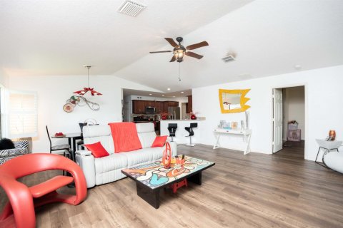 Casa en venta en Port St. Lucie, Florida, 2 dormitorios, 134.8 m2 № 2078288 - foto 17
