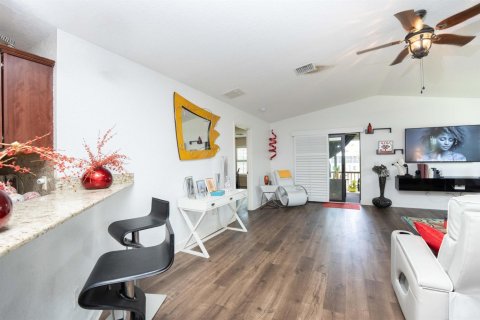 Casa en venta en Port St. Lucie, Florida, 2 dormitorios, 134.8 m2 № 2078288 - foto 16