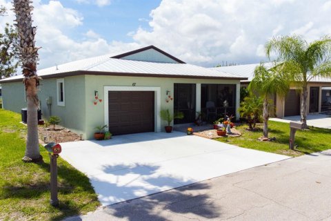 Casa en venta en Port St. Lucie, Florida, 2 dormitorios, 134.8 m2 № 2078288 - foto 2