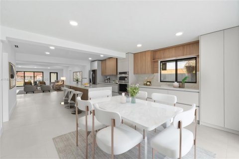 House in Hollywood, Florida 4 bedrooms, 214.23 sq.m. № 1794700 - photo 6