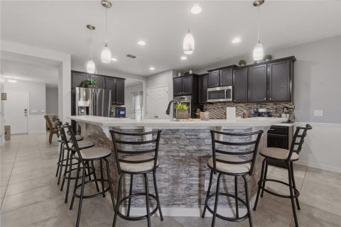 Villa ou maison à vendre à Davenport, Floride: 5 chambres, 311.97 m2 № 2149400 - photo 6
