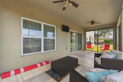 Villa ou maison à vendre à Davenport, Floride: 5 chambres, 311.97 m2 № 2149400 - photo 28