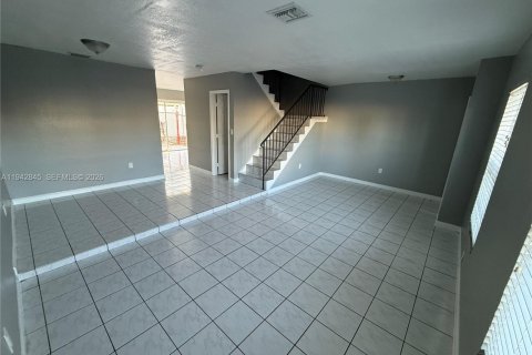 Touwnhouse à louer à Homestead, Floride: 3 chambres, 130.71 m2 № 2000175 - photo 3