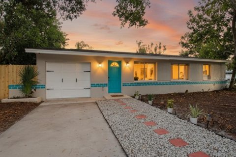 Villa ou maison à Sarasota, Floride 3 chambres, 84.73 m2 № 2102190