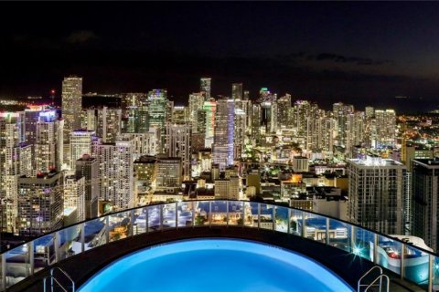 Купить кондоминиум в Майами, Флорида 4 спальни, 406.45м2, № 2035462 - фото 15