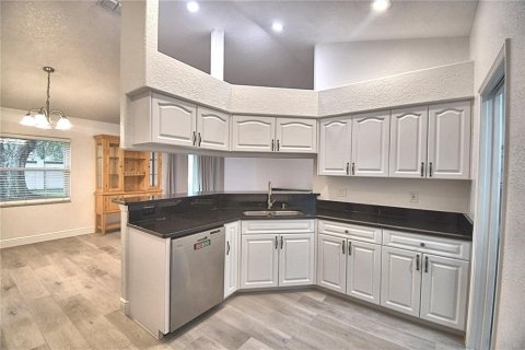 Villa ou maison à vendre à Auburndale, Floride: 3 chambres, 132.57 m2 № 2408378 - photo 12