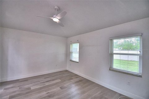 Villa ou maison à vendre à Auburndale, Floride: 3 chambres, 132.57 m2 № 2408378 - photo 17
