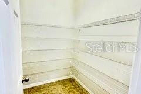 House in Orlando, Florida 4 bedrooms, 225.94 sq.m. № 2239156 - photo 6