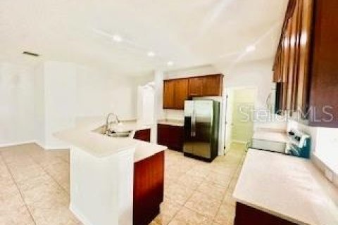 House in Orlando, Florida 4 bedrooms, 225.94 sq.m. № 2239156 - photo 22