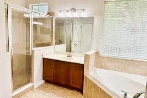 House in Orlando, Florida 4 bedrooms, 225.94 sq.m. № 2239156 - photo 25