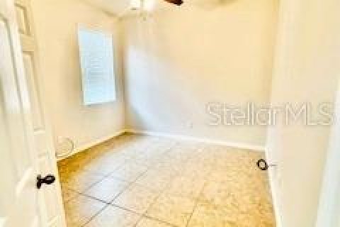 House in Orlando, Florida 4 bedrooms, 225.94 sq.m. № 2239156 - photo 14