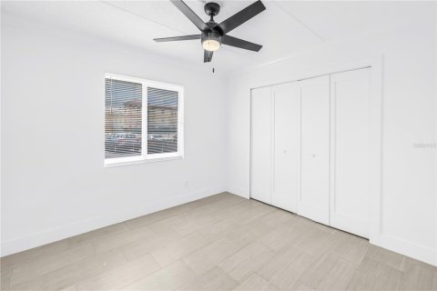 Condominio en venta en Treasure Island, Florida, 2 dormitorios, 70.61 m2 № 2100666 - foto 30