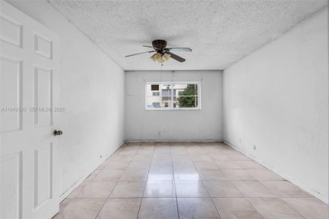 Copropriété à vendre à Lauderhill, Floride: 2 chambres, 91.04 m2 № 2005383 - photo 10