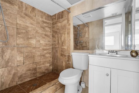 Copropriété à vendre à Lauderhill, Floride: 2 chambres, 91.04 m2 № 2005383 - photo 7