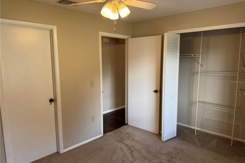 House in Orlando, Florida 2 bedrooms, 88.07 sq.m. № 2167213 - photo 8
