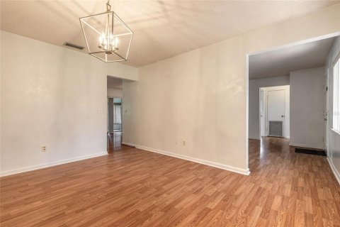 House in Ormond Beach, Florida 3 bedrooms, 135.64 sq.m. № 1879112 - photo 11