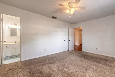 House in Ormond Beach, Florida 3 bedrooms, 135.64 sq.m. № 1879112 - photo 21