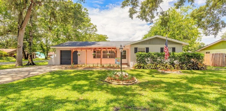 House in Ormond Beach, Florida 3 bedrooms, 135.64 sq.m. № 1879112
