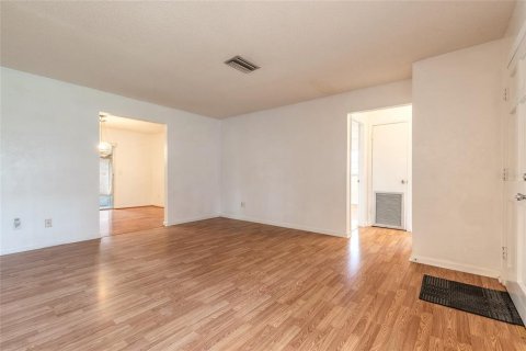 House in Ormond Beach, Florida 3 bedrooms, 135.64 sq.m. № 1879112 - photo 9
