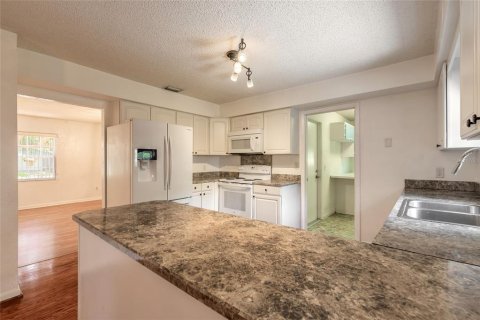 House in Ormond Beach, Florida 3 bedrooms, 135.64 sq.m. № 1879112 - photo 17