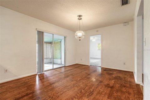 House in Ormond Beach, Florida 3 bedrooms, 135.64 sq.m. № 1879112 - photo 13