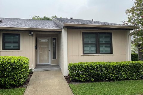Condo à Lakeland, Floride, 2 chambres № 2403523