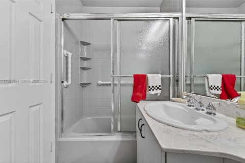 Copropriété à vendre à Hillsboro Beach, Floride: 2 chambres, 91.04 m2 № 2055563 - photo 25