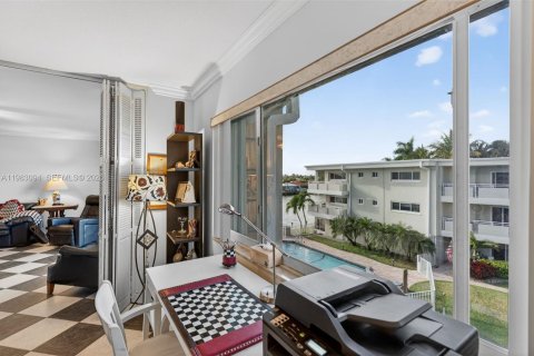 Copropriété à vendre à Hillsboro Beach, Floride: 2 chambres, 91.04 m2 № 2055563 - photo 19