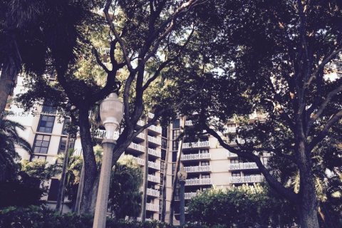 Condo in Key Biscayne, Florida, 2 bedrooms  № 2076241