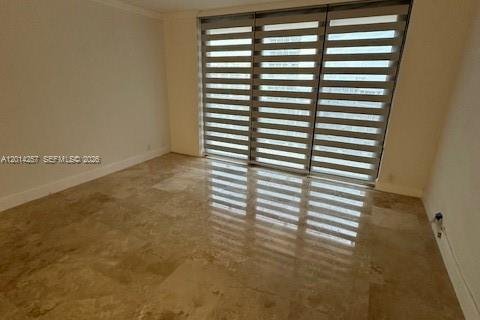 Condo in Key Biscayne, Florida, 2 bedrooms  № 2076241 - photo 13