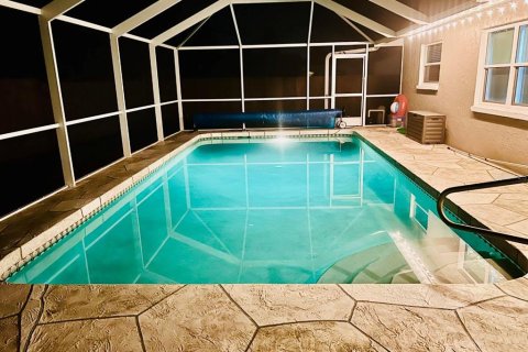House in Venice, Florida 3 bedrooms, 141.21 sq.m. № 2093155 - photo 9