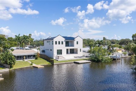 Casa en venta en Saint Petersburg, Florida, 4 dormitorios, 352.56 m2 № 2103425 - foto 7