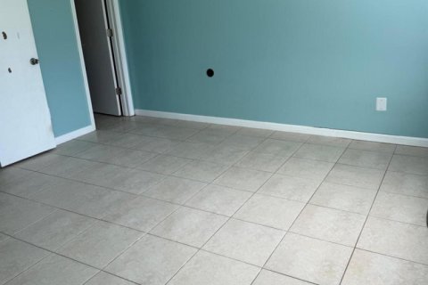 Apartamento en alquiler en Port St. Lucie, Florida, 2 dormitorios, 85.56 m2 № 2078274 - foto 7