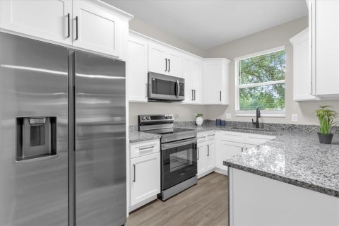 Condominio en venta en Davenport, Florida, 4 dormitorios, 137.68 m2 № 1816967 - foto 9