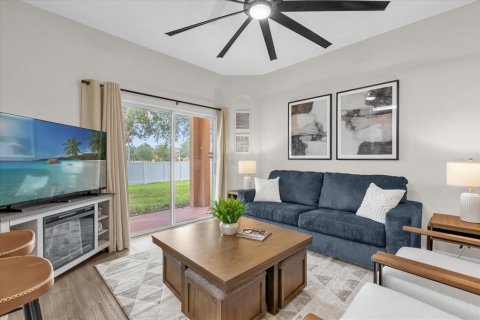 Condominio en venta en Davenport, Florida, 4 dormitorios, 137.68 m2 № 1816967 - foto 3