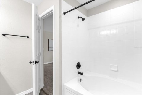 Condominio en venta en Davenport, Florida, 4 dormitorios, 137.68 m2 № 1816967 - foto 20