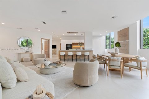 Condo in Bay Harbor Islands, Florida, 3 bedrooms  № 1739099 - photo 9