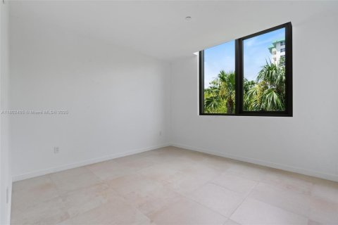 Condo in Bay Harbor Islands, Florida, 3 bedrooms  № 1739099 - photo 14
