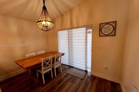 Villa ou maison à vendre à Hialeah, Floride: 3 chambres, 108.7 m2 № 2024970 - photo 8