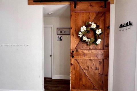 Villa ou maison à vendre à Hialeah, Floride: 3 chambres, 108.7 m2 № 2024970 - photo 2