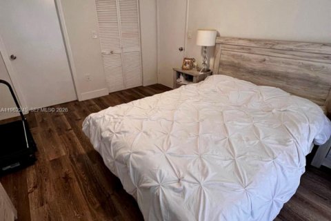 Villa ou maison à vendre à Hialeah, Floride: 3 chambres, 108.7 m2 № 2024970 - photo 10